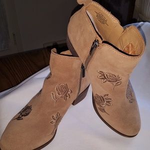 Lucky Brand Leather/Suede Booties w/ Embroidery